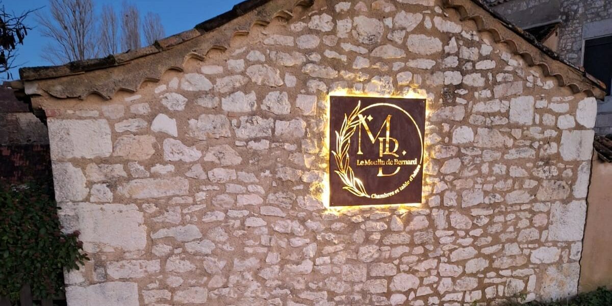 Plaque Moulin de Bernard de nuit